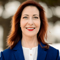 Jane Caddell Headshot